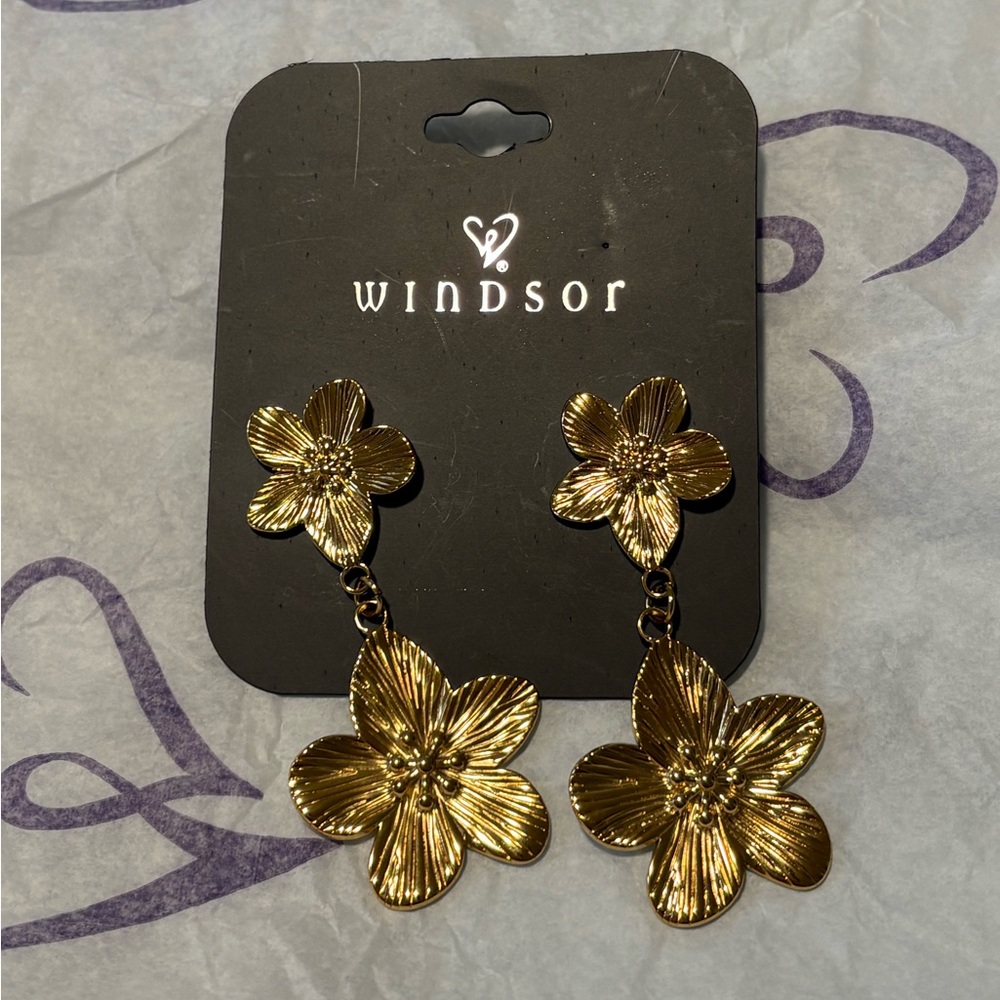 Windsor Flower Earrings